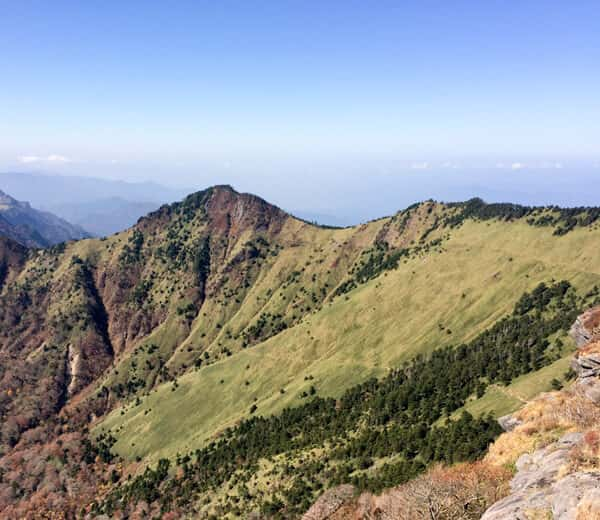 石鎚山頂上からの眺め