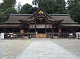 大神神社　拝殿