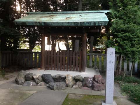 酒見神社の磐船