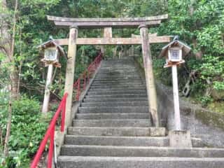 竹ヶ島神社 二の鳥居と参道