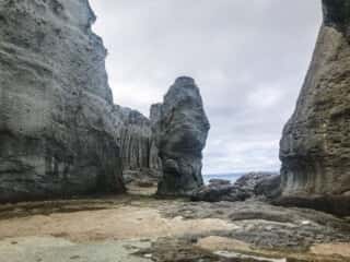 仏ヶ浦の奇石