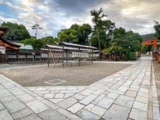 八坂神社　境内