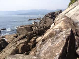海岸の岩場