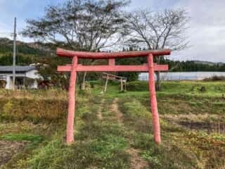 羽黒岩への鳥居