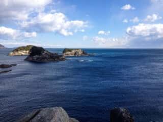 竹ヶ島から海を眺める