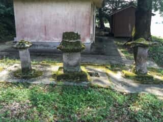 船木神社　拝殿裏の石碑