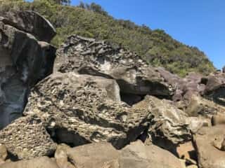 海岸の岩場