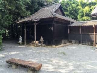 中島常楽院　境内