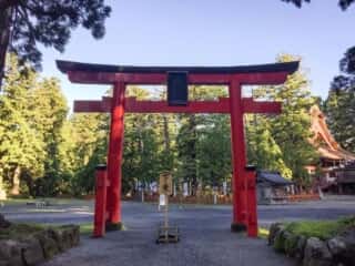 出羽神社・月山神社・湯殿山神社鳥居