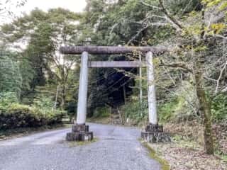 金鑚神社 鳥居