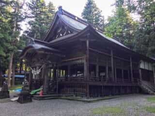 関山神社　拝殿