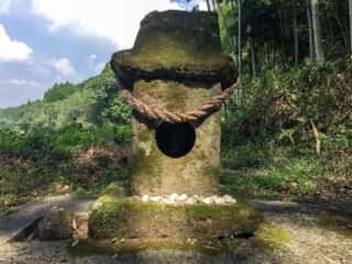 船木神社　拝殿裏の石碑