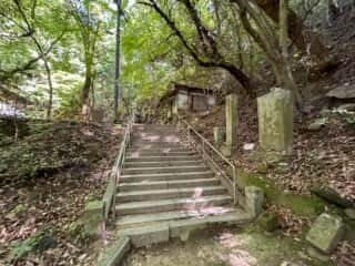 四国八十八ヶ所霊場 第70番札所 本山寺〜第71番札所 弥谷寺