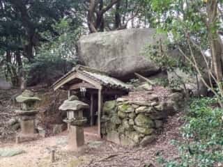 舟木石上神社