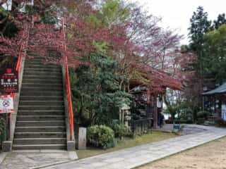 宝厳寺境内