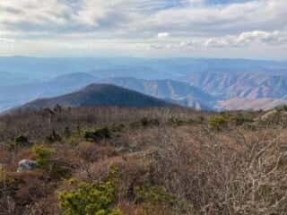 五葉山 黒岩への山道