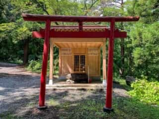 大石神社　手水舎