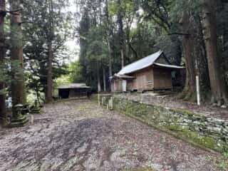 八幡神社（栗枝渡神社）