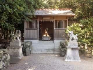 竹佐々夫江神社 拝殿 (佐佐牟江宮比定地)