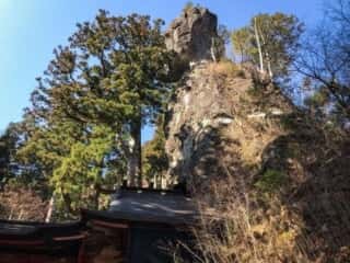 榛名神社の御神体なる磐座、御姿岩
