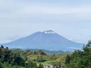 岩手山を望む