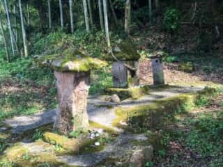 船木神社　拝殿裏の石碑