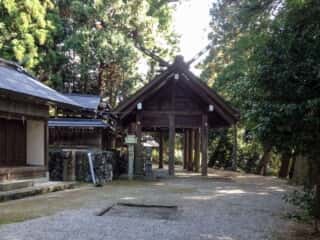 篠畑神社　境内　(宇多佐佐波多宮比定地)