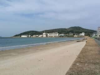 鐘崎の海辺