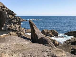 竹ヶ島から海を眺める