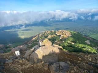 雌阿寒岳