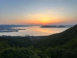 四国八十八ヶ所霊場 第84番札所 屋島寺の朝