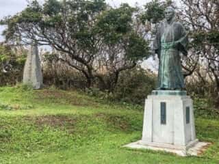 かもめ島　浜田喜一氏の像　鴎島