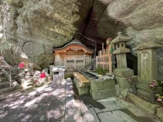 四国八十八ヶ所霊場 第71番札所 弥谷寺