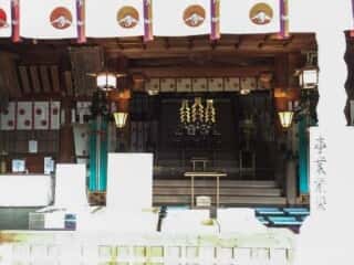 物部神社　拝殿
