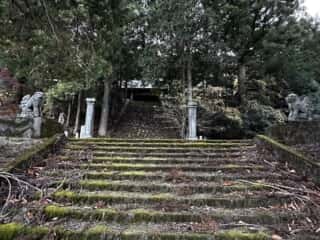 劒山本宮劒神社