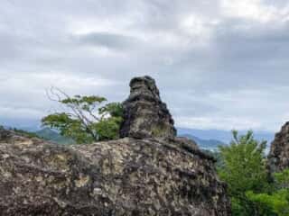 一年峰の美しい岸壁