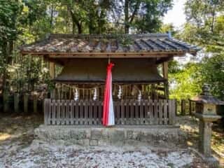 八所明神