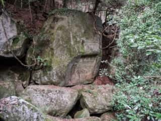磐船神社の巨石