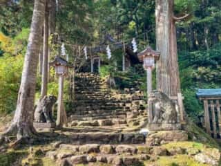 真山神社参道