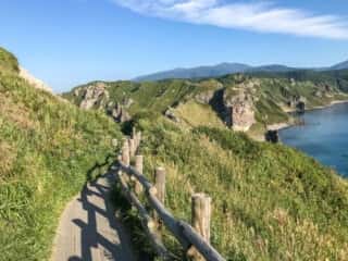 神威岬の遊歩道