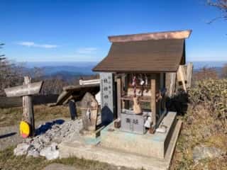 剣山本宮 枝折神社