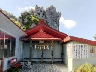 大剣神社・御塔石