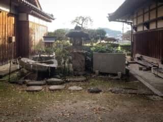 神戸神社 (穴穂宮比定地)