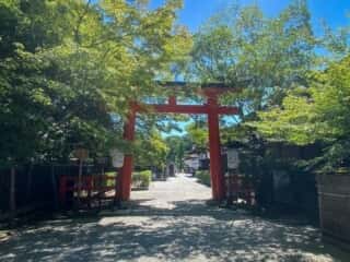 下鴨神社　鳥居と西参道