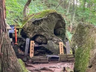 石神神社の磐座 青森