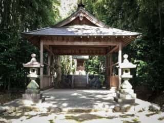 石上神社