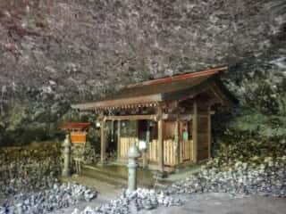 天岩戸神社　天安河原