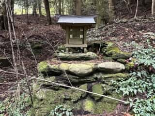 八幡神社（栗枝渡神社）