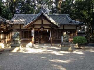 忍山神社 拝殿 (奈其波志忍山宮比定地)