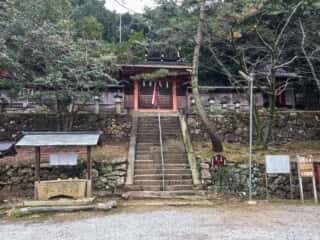 三船神社 境内
